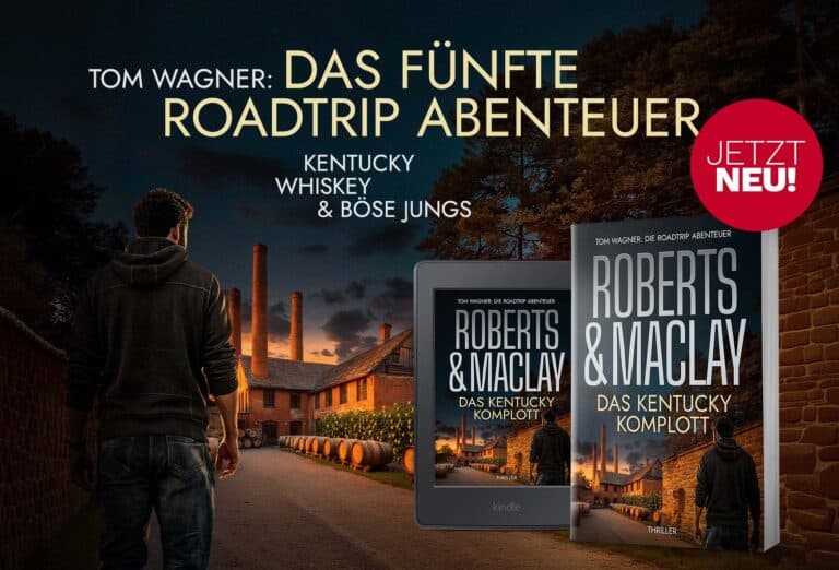 Ein Mann in einem Kapuzenpulli steht bei Sonnenuntergang vor einer alten Backsteinbrennerei mit hohen Schornsteinen. Im Vordergrund sind die digitalen und gedruckten Cover des Thrillers „Roberts & Maclay: Das Kentucky-Komplott“ von Tom Wagner zu sehen.